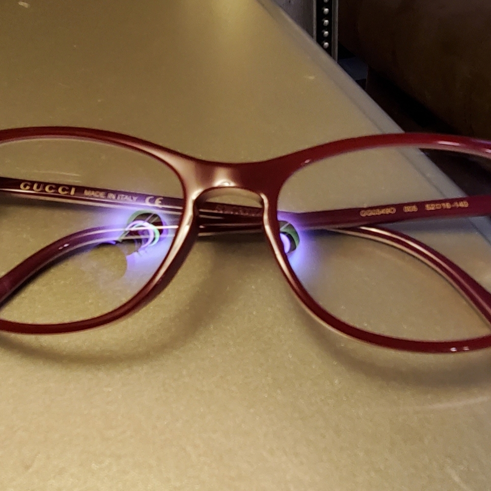 Gucci burgundy eyeglasses 😍 - Picture 10 of 12